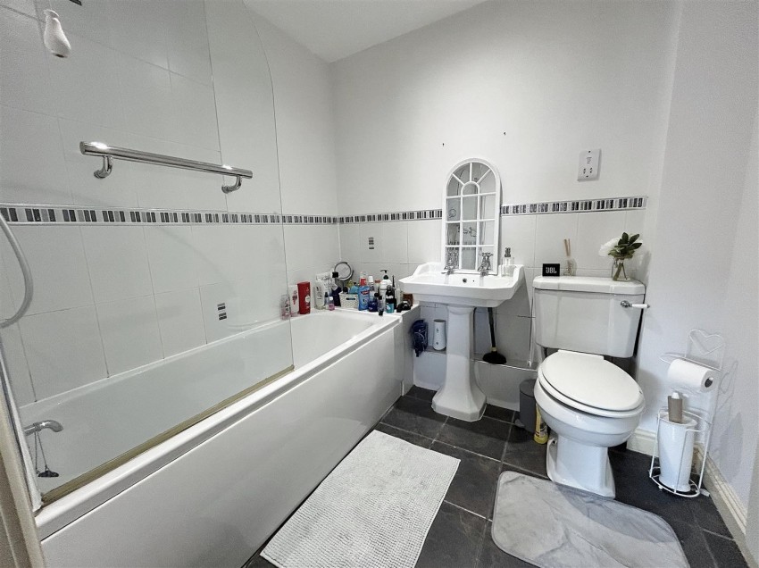 Images for Andrew House, Selby