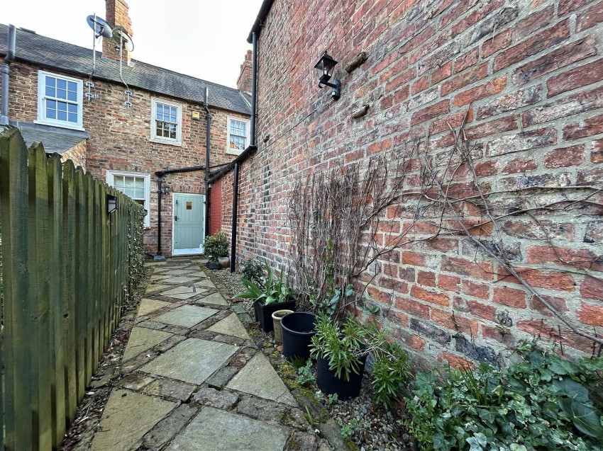 Images for The Green, Sutton-On-The-Forest