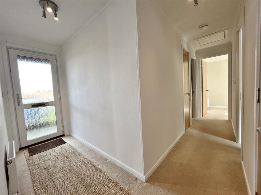Images for Cliffe Country Lodges, Cliffe Common, Selby