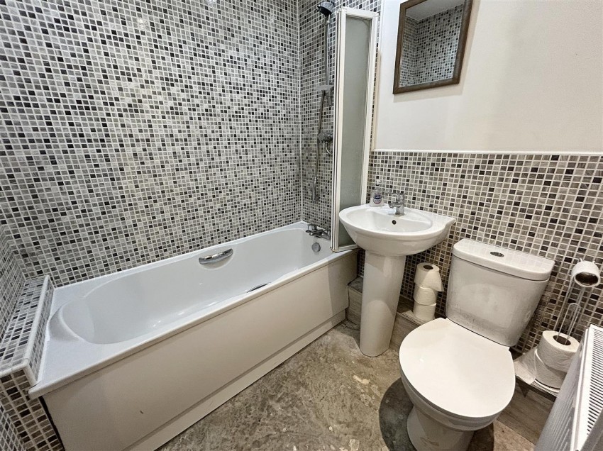 Images for Larch Road, Selby