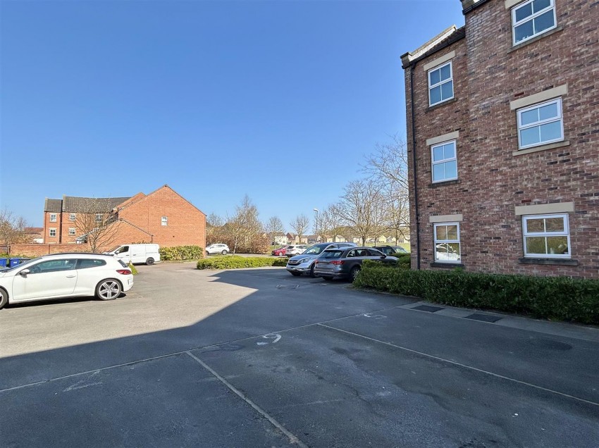 Images for Larch Road, Selby