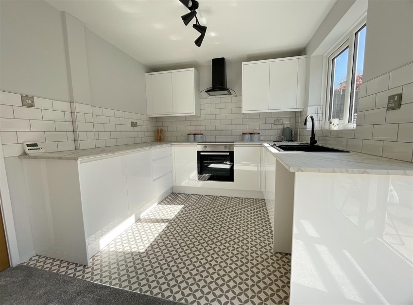 Images for Pinewood Drive, Camblesforth, Selby