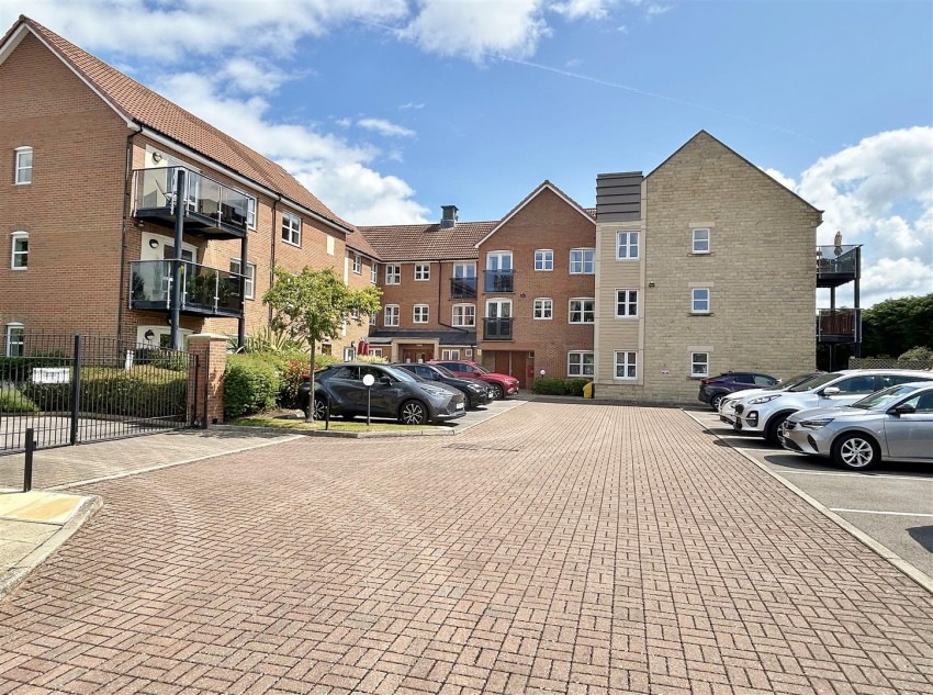 Images for Barnes Wallis Court, Charles Briggs Avenue, Howden