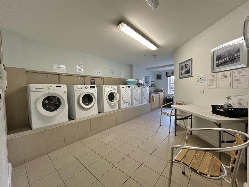 Images for Barnes Wallis Court, Charles Briggs Avenue, Howden