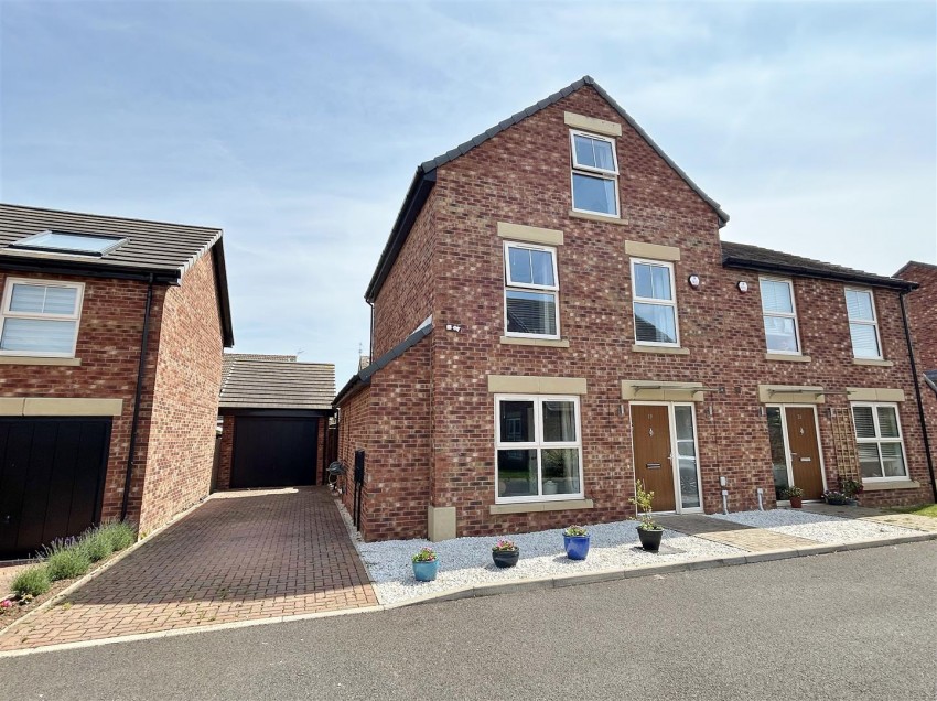 Images for Holly Grove, Thorpe Willoughby