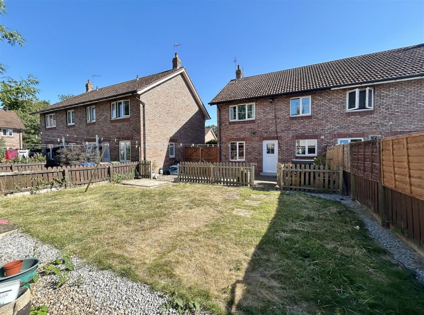 Images for Meadowfield, Bubwith