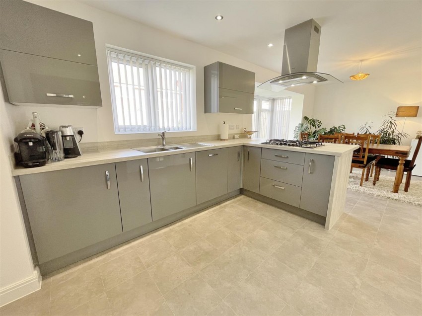Images for Camilla Close, Carlton