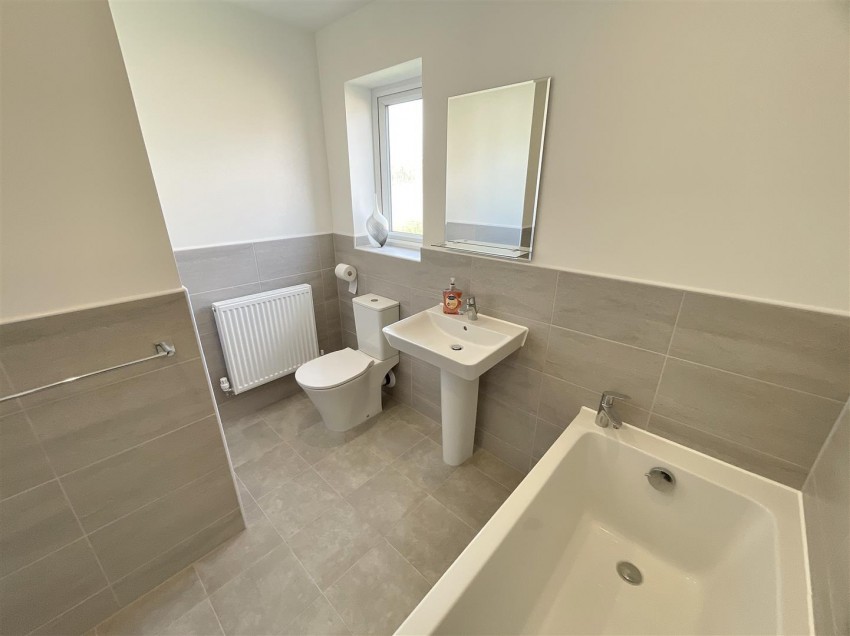 Images for Camilla Close, Carlton