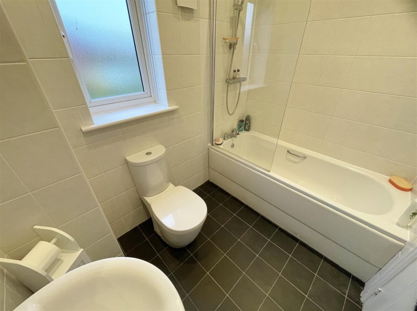 Images for Jesse Close, Staynor Hall