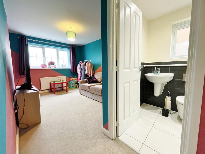 Images for Holme View, Selby