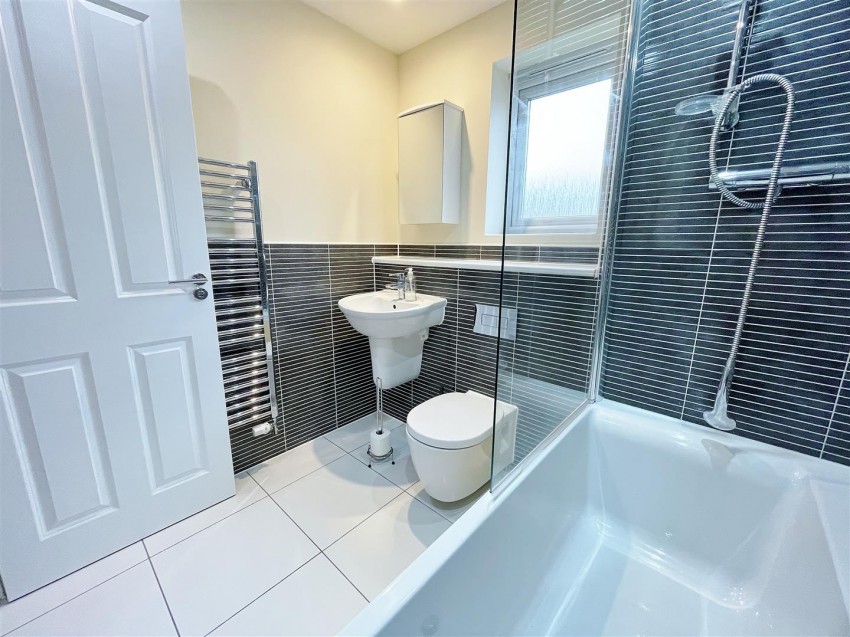 Images for Holme View, Selby