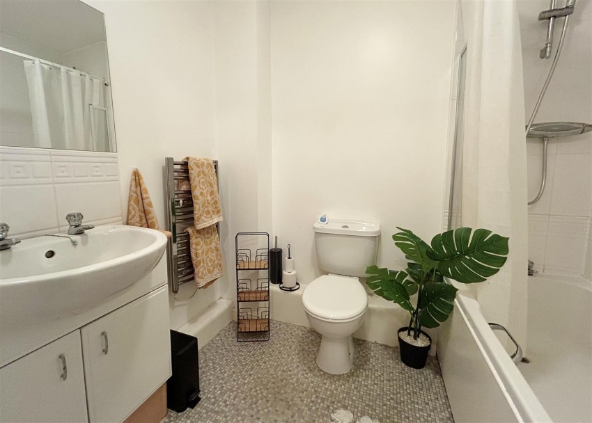 Images for Nautica, Waterfront, Selby