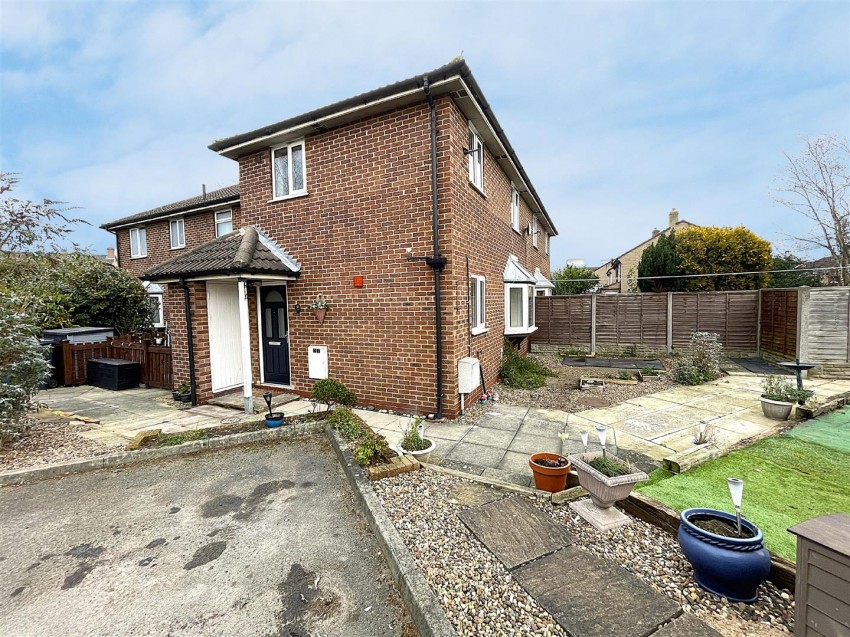 Images for Pinewood Drive, Camblesforth, Selby
