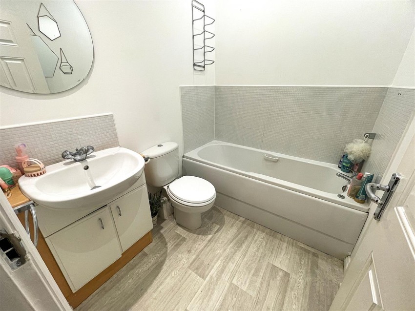 Images for Abbots Court, Selby