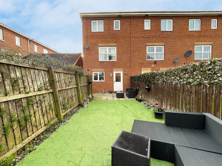 Images for Abbots Court, Selby