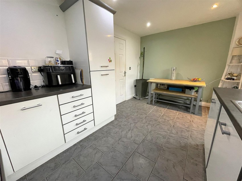 Images for Abbots Court, Selby