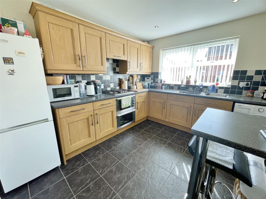 Images for Captains Close, Goole