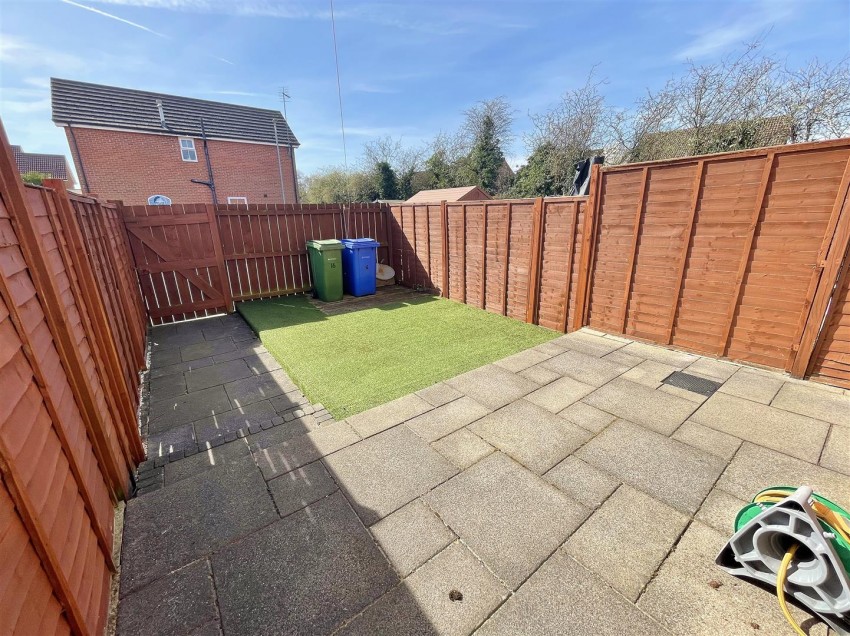 Images for Captains Close, Goole