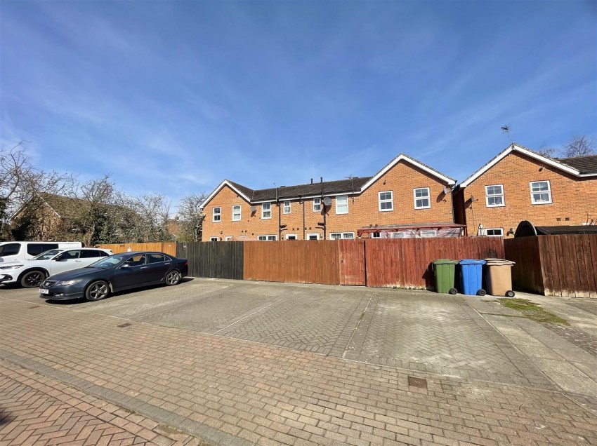 Images for Captains Close, Goole