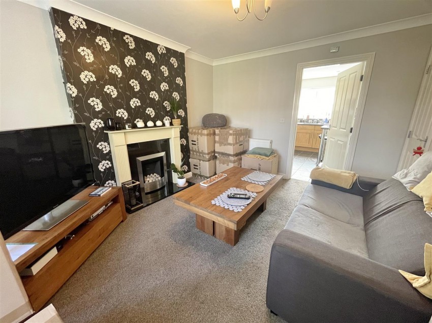 Images for Captains Close, Goole