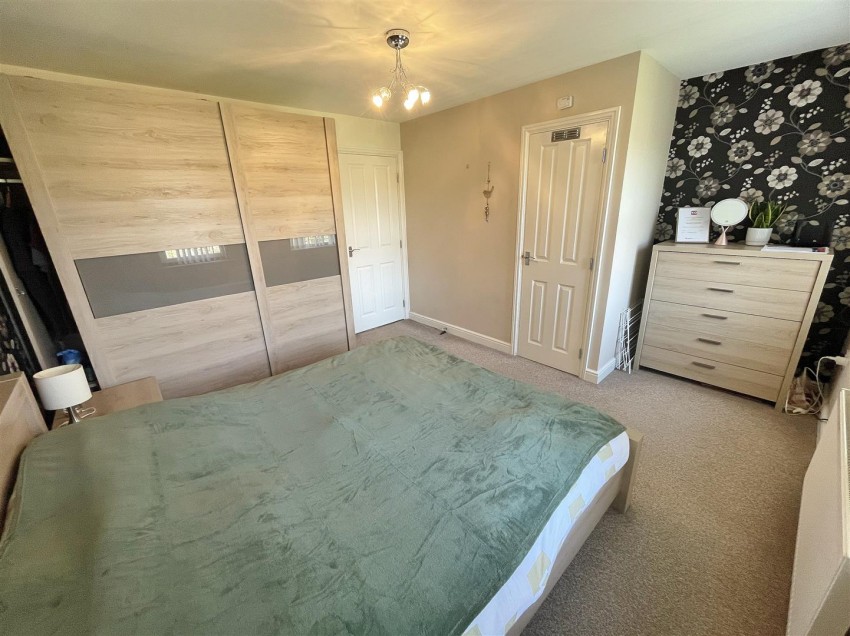 Images for Captains Close, Goole