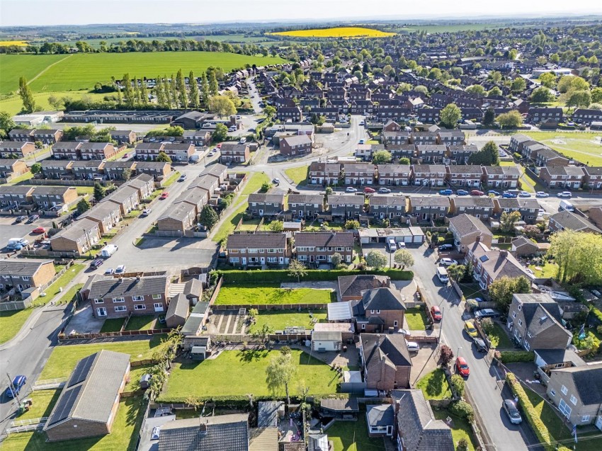 Images for Chequerfield Avenue, Pontefract
