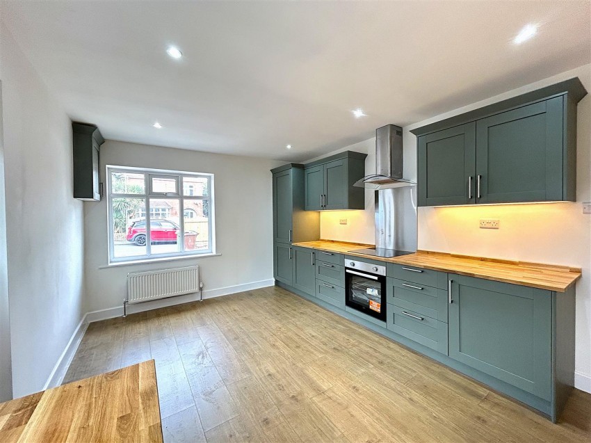 Images for Chequerfield Avenue, Pontefract