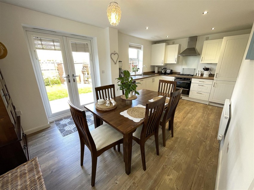 Images for Foxglove Way, Beverley