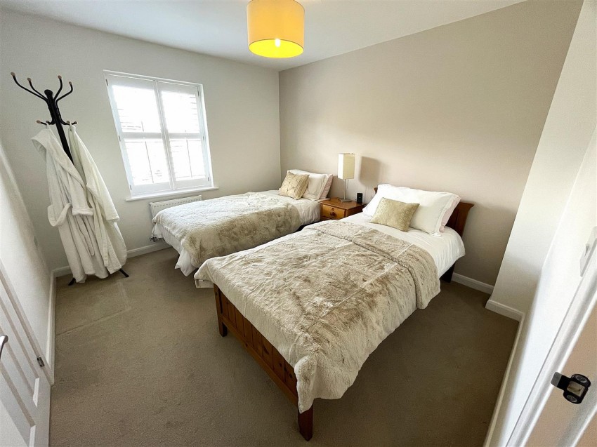 Images for Foxglove Way, Beverley