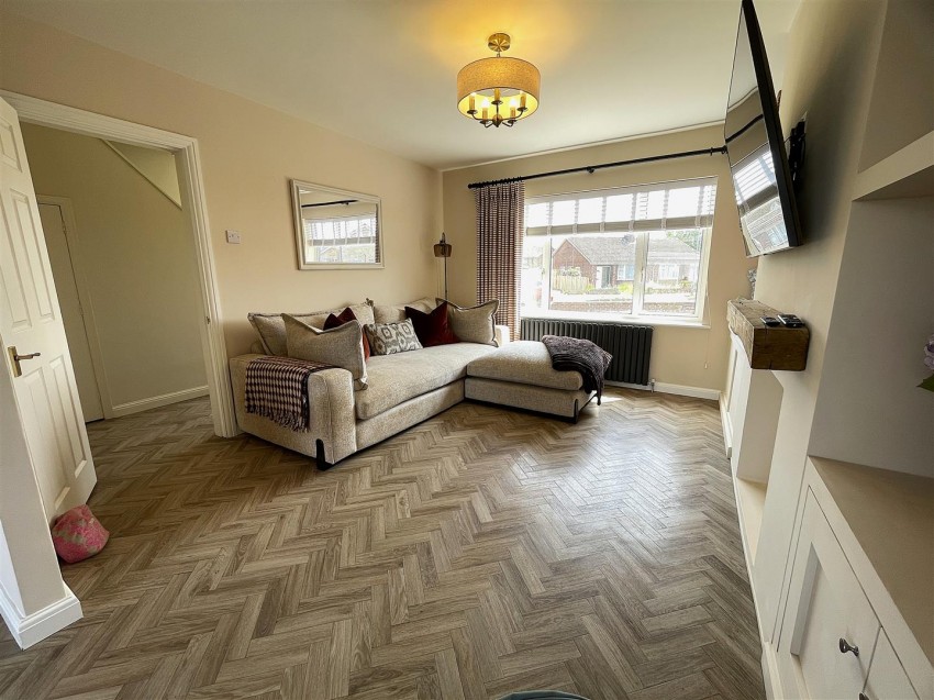 Images for Courtneys, Selby