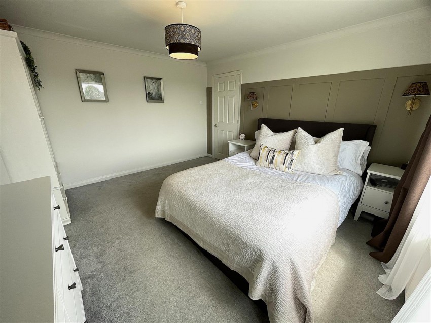Images for Courtneys, Selby