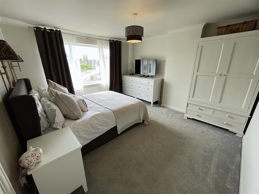 Images for Courtneys, Selby