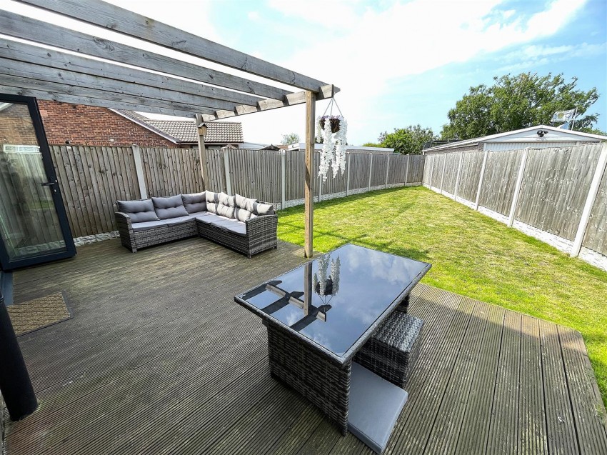 Images for Courtneys, Selby