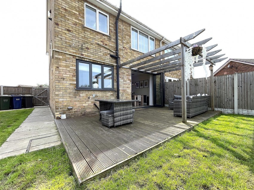 Images for Courtneys, Selby
