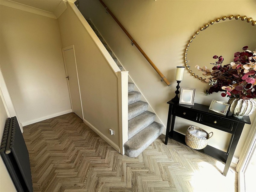 Images for Courtneys, Selby