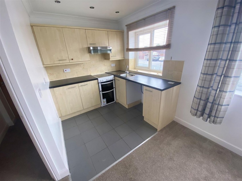 Images for Hut Green, Eggborough