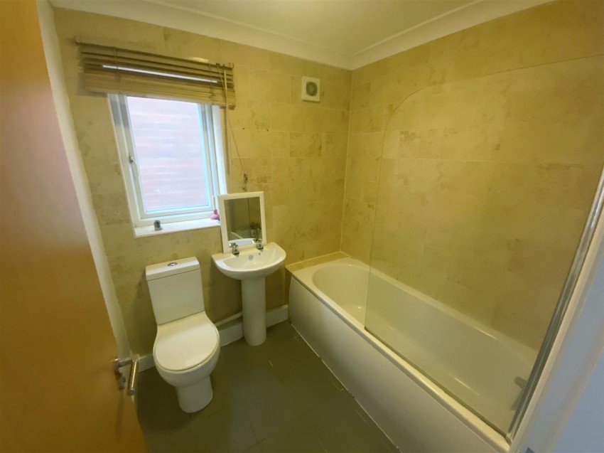 Images for Hut Green, Eggborough